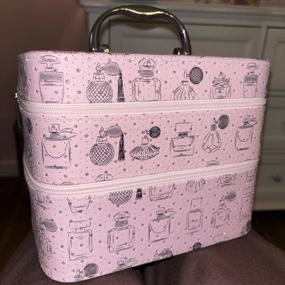 Sparkly cosmetic bag